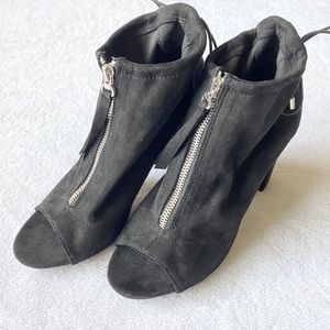 D Open Toed Strappy Booties